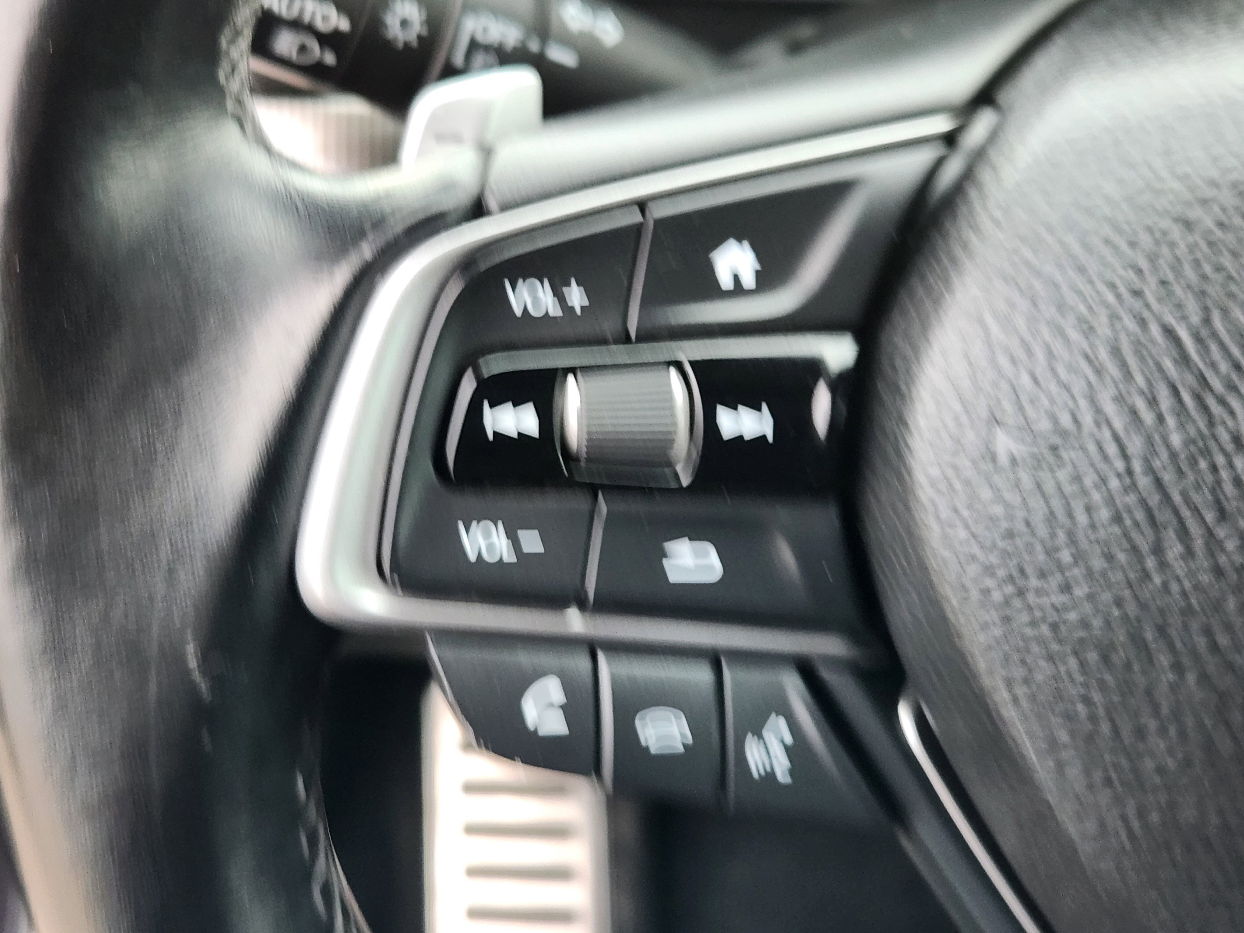 Used 2018 Honda Accord Sport image 22