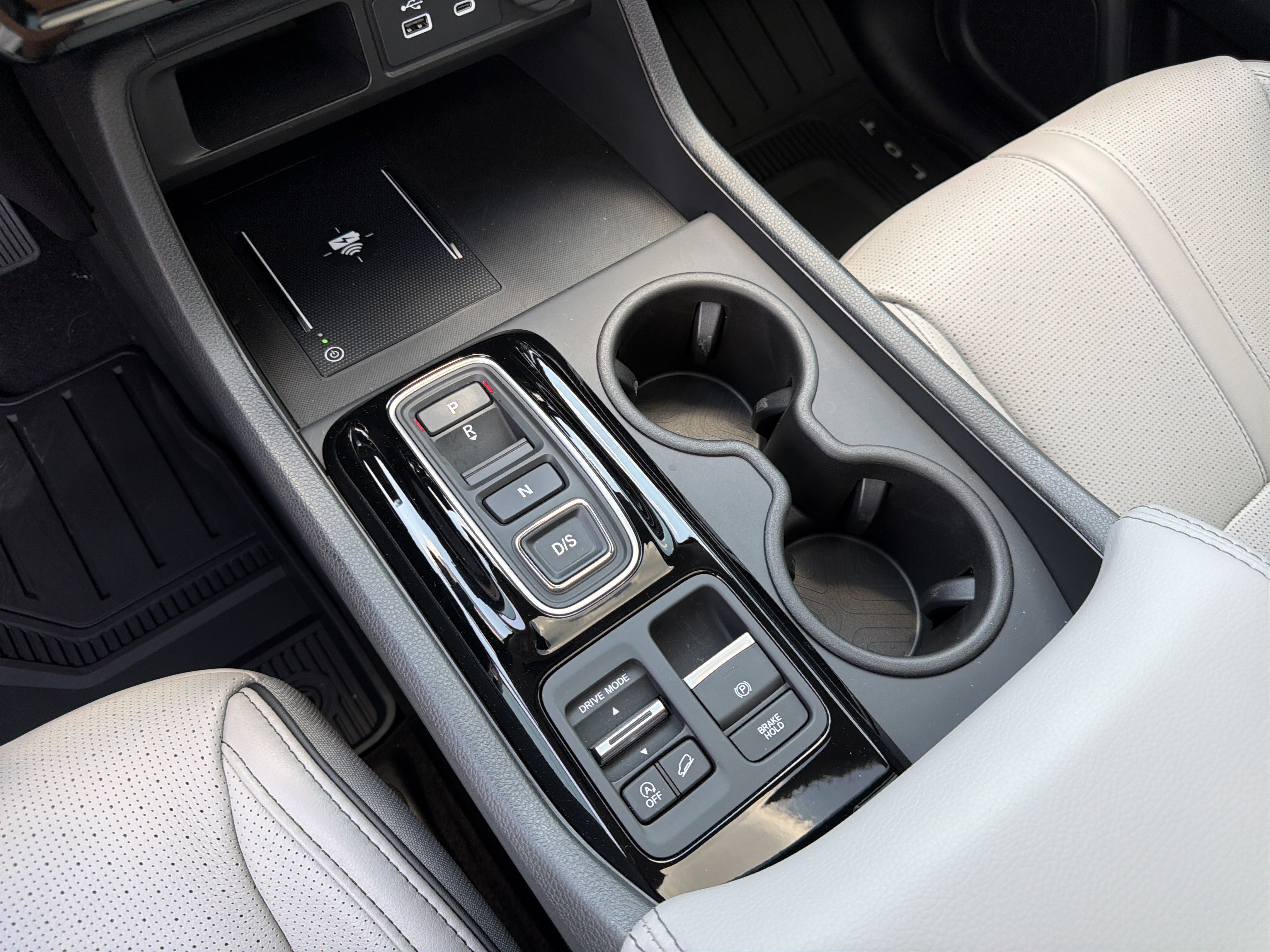 Used 2025 Honda Pilot Elite image 29