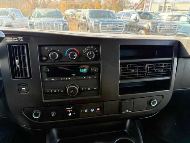 Used 2024 GMC Savana 2500 w/ Driver Convenience Package image 19