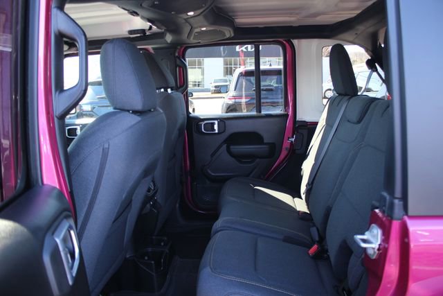 Used 2024 Jeep Wrangler Willys image 24
