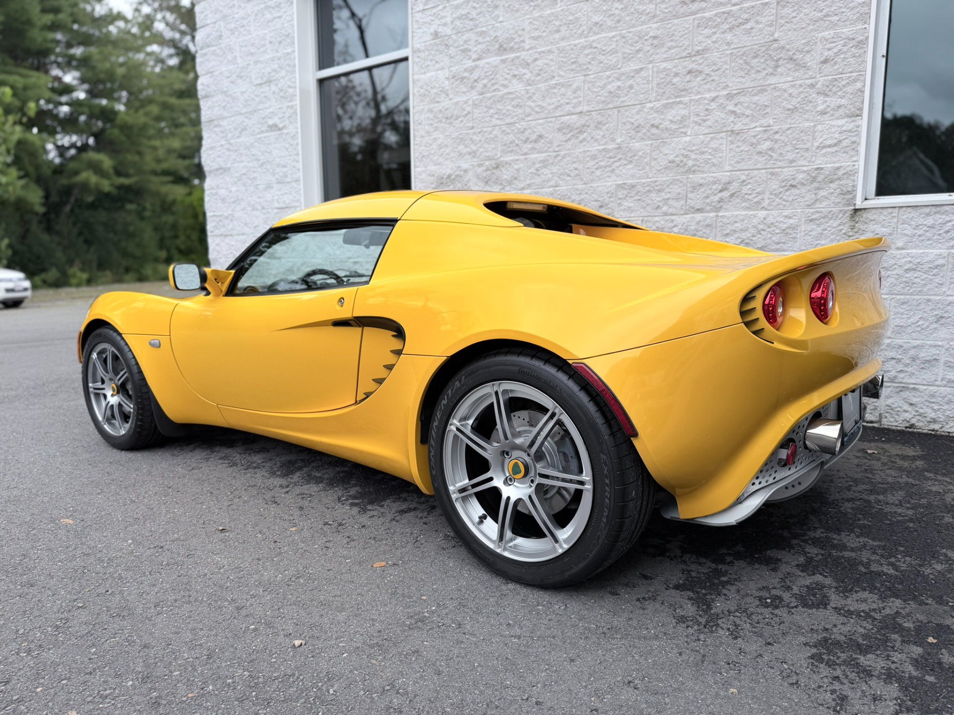 Used 2006 Lotus Elise RWD image 9