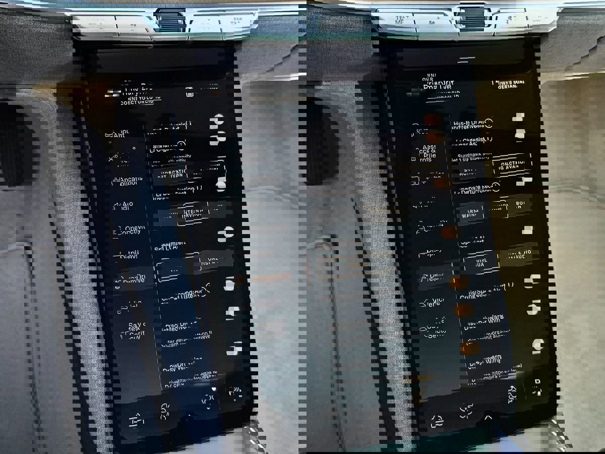 Used 2022 Lucid Air Grand Touring image 39