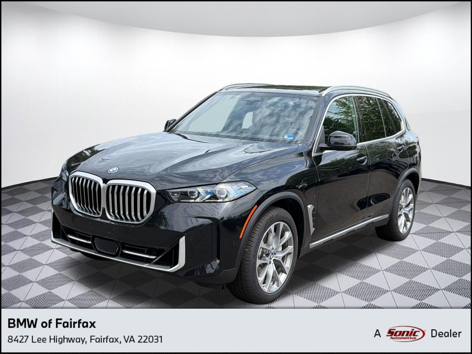 Used 2025 BMW X5 xDrive50e AWD/4WD image 1