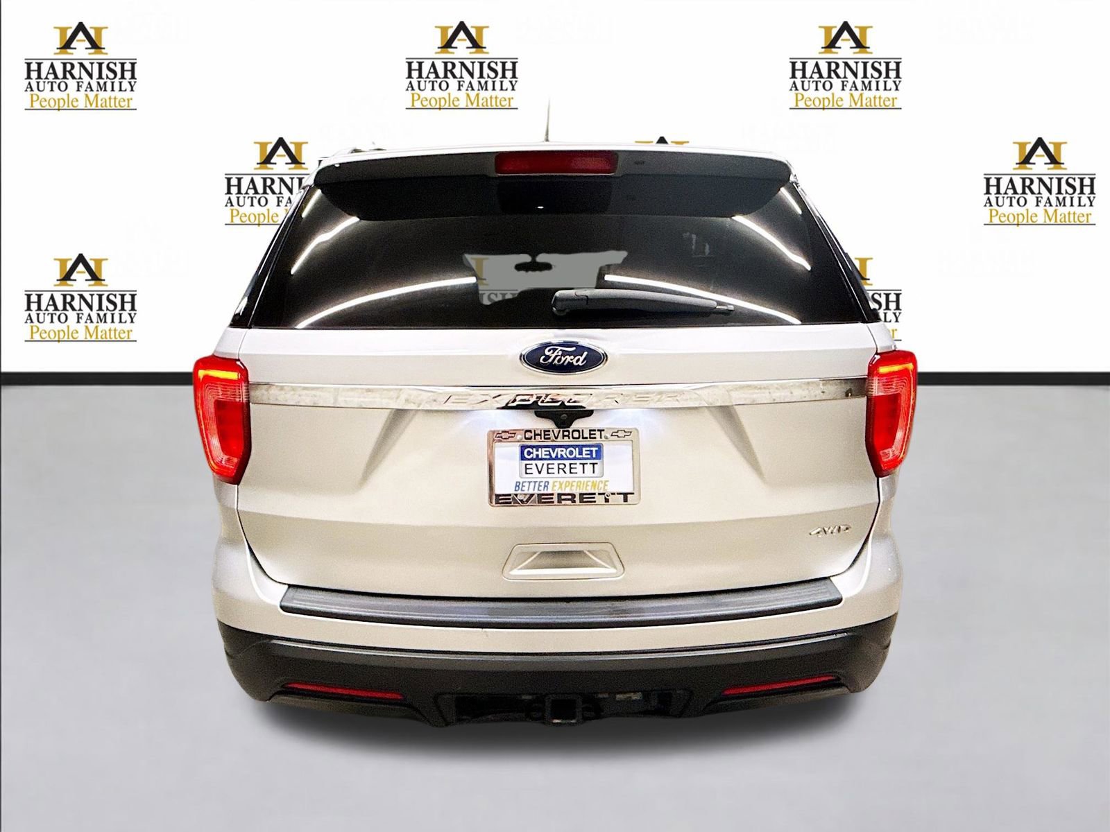 Used 2019 Ford Explorer 4WD w/ Class III Trailer Tow Package image 6