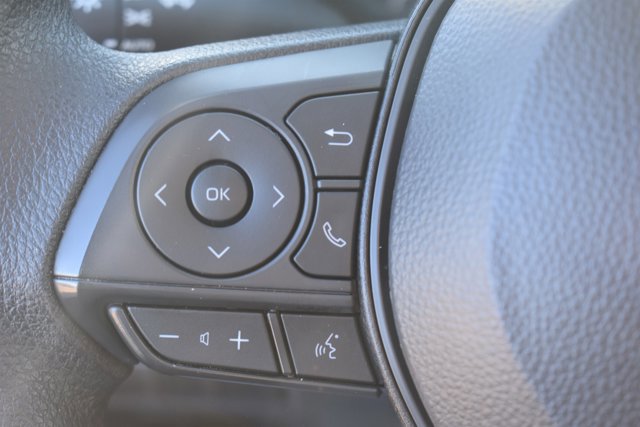 Used 2025 Toyota Corolla LE image 19