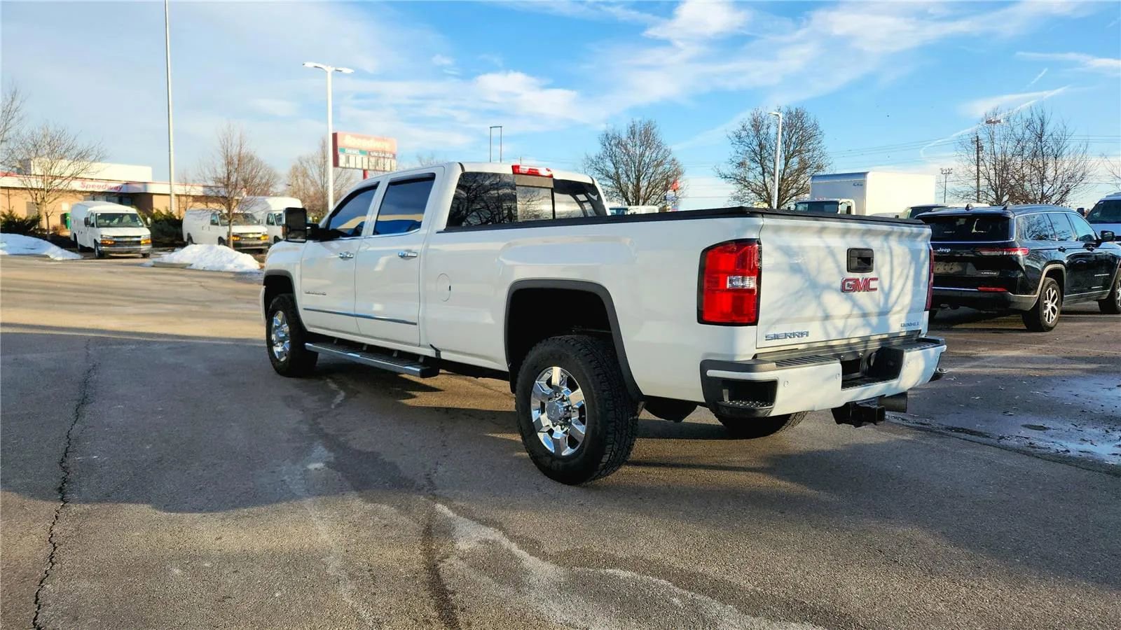 Used 2018 GMC Sierra 3500 Denali w/ Duramax Plus Package image 6