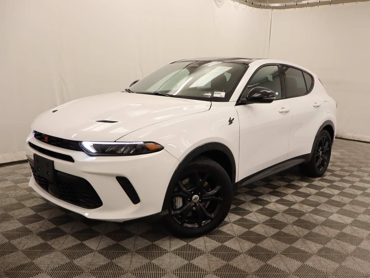 Used 2024 Dodge Hornet R/T Plus w/ R/T Blacktop Package AWD/4WD image 1