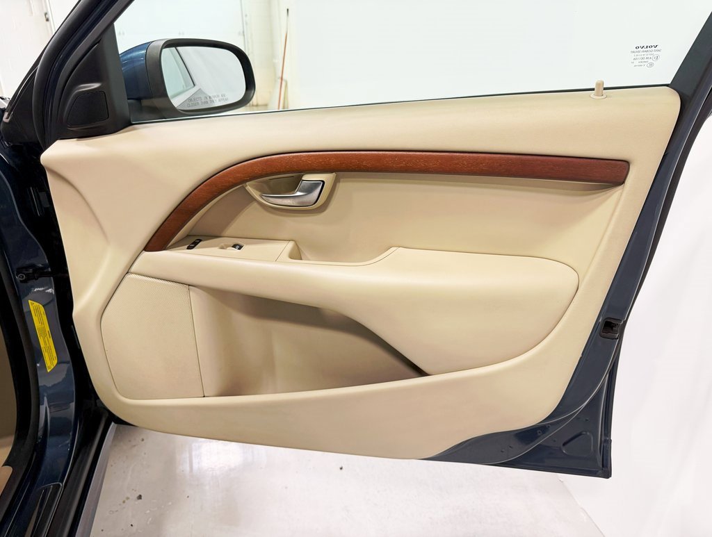 Used 2008 Volvo S80 3.2 image 34