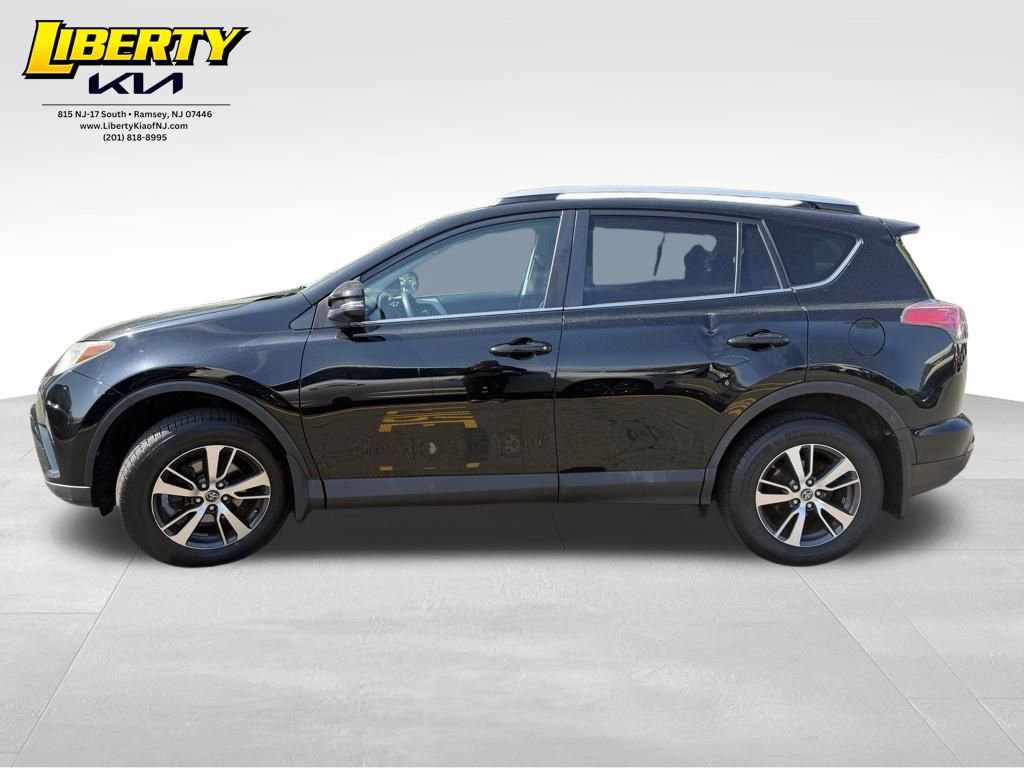 Used 2017 Toyota RAV4 XLE w/ Plus Extra Value Package AWD/4WD image 4