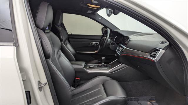 Used 2022 BMW M3 w/ M Carbon Exterior Package RWD image 22