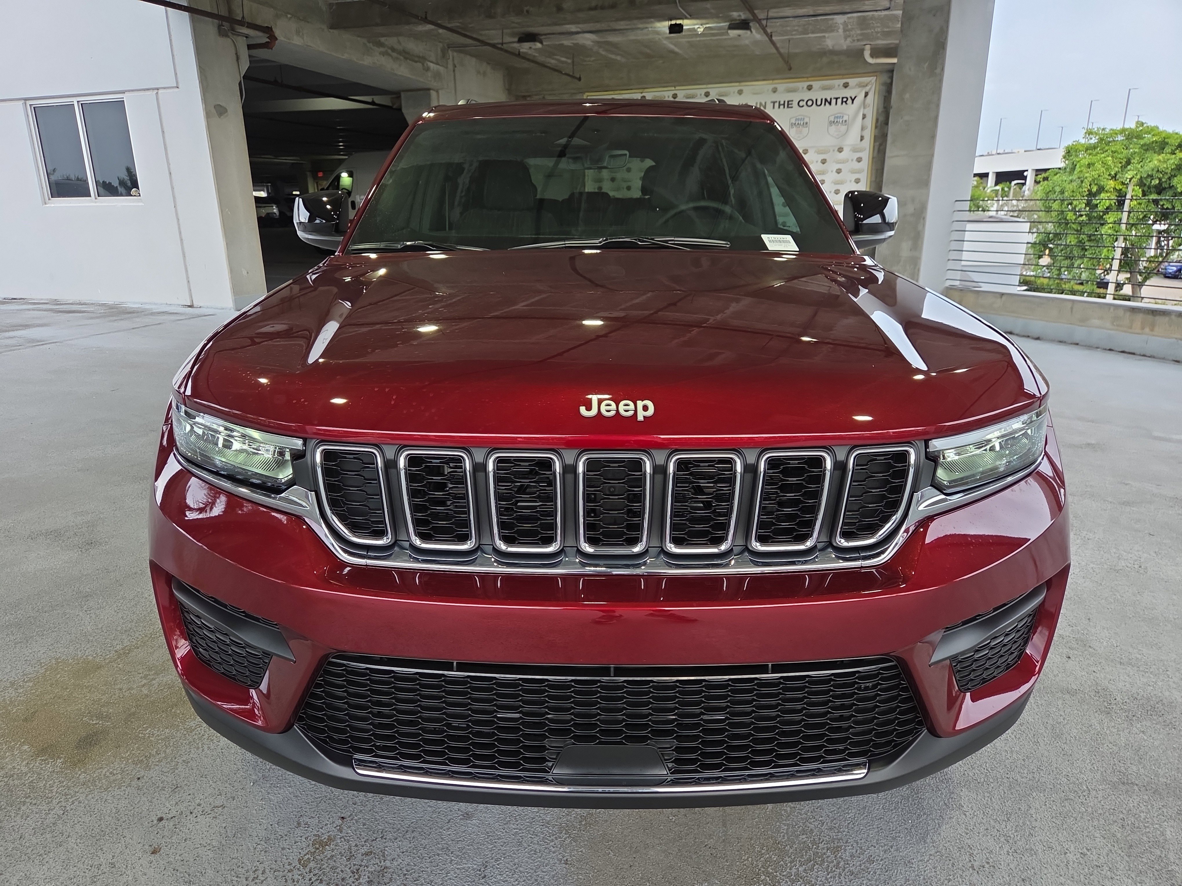 New 2025 Jeep Grand Cherokee Laredo X image 3