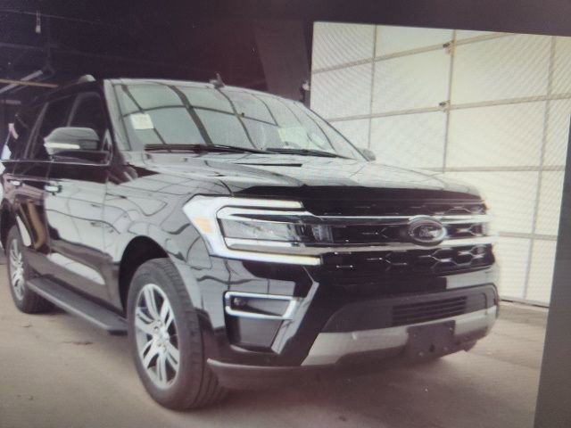 Used 2024 Ford Expedition Limited image 1