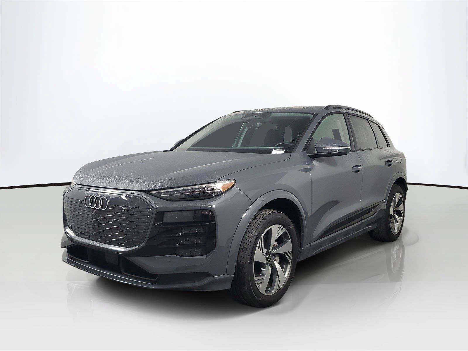 Certified 2025 Audi Q6 e-tron Premium Plus w/ Premium Plus AWD/4WD image 3