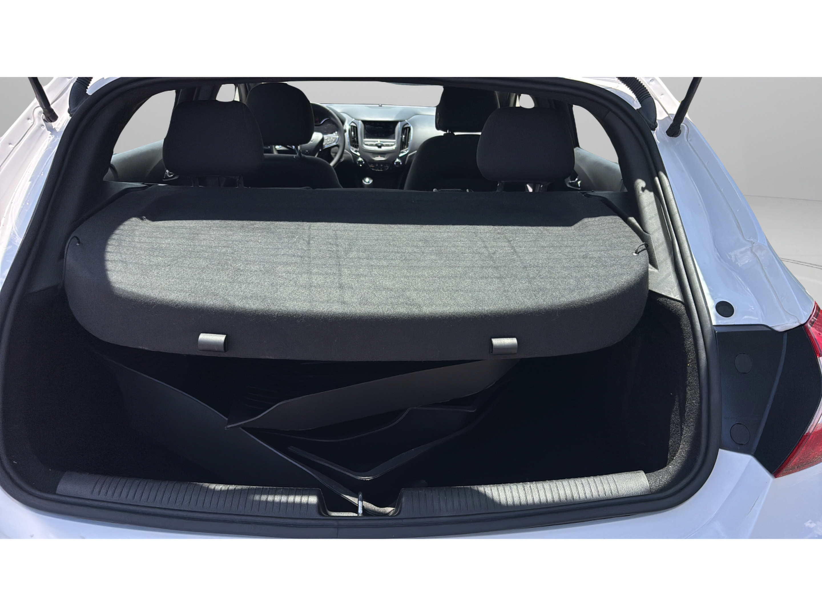 Used 2019 Chevrolet Cruze LT w/ Convenience Package FWD image 12