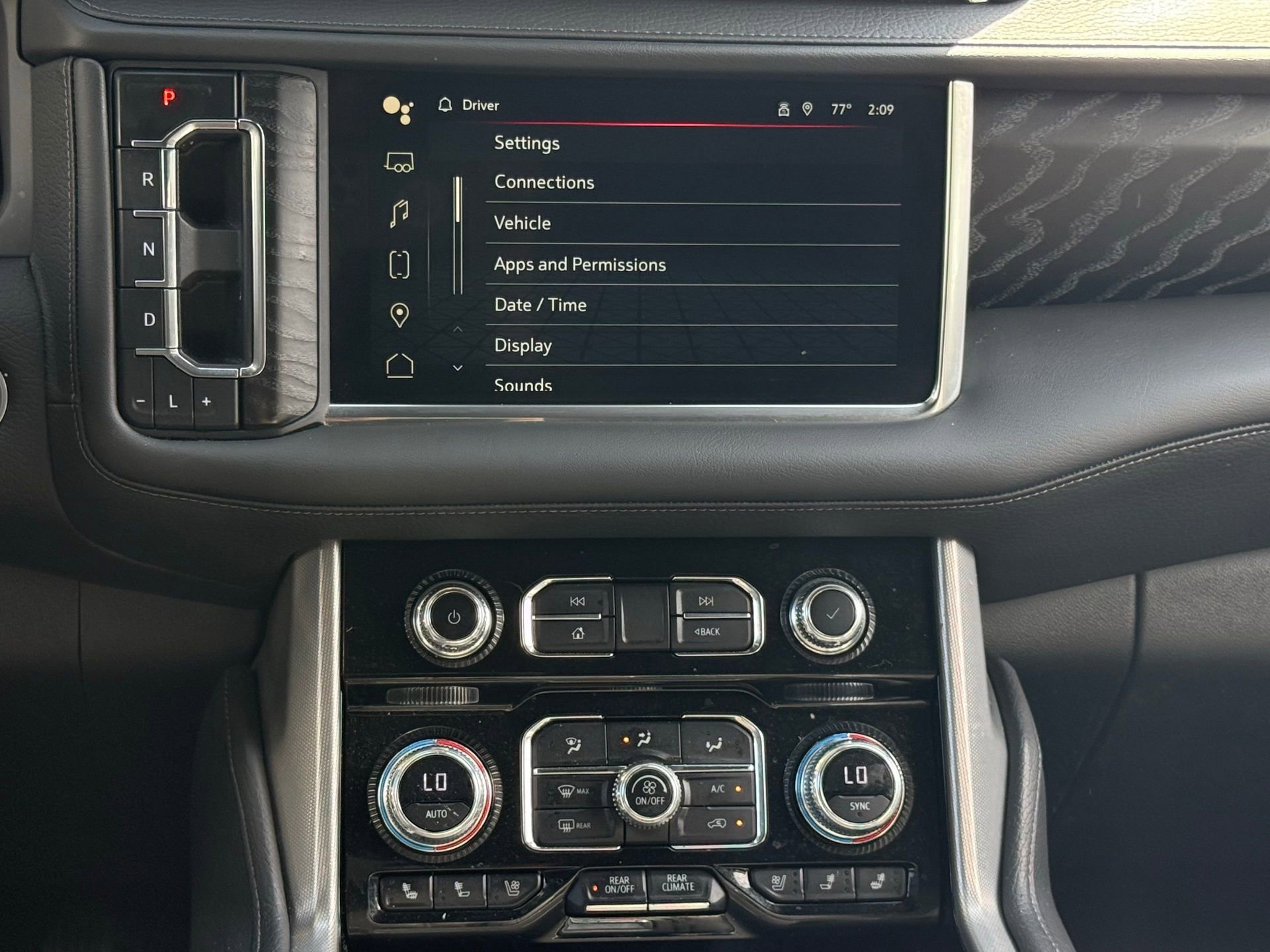 Used 2023 GMC Yukon XL Denali image 29