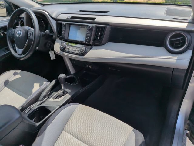 Used 2016 Toyota RAV4 XLE FWD image 18