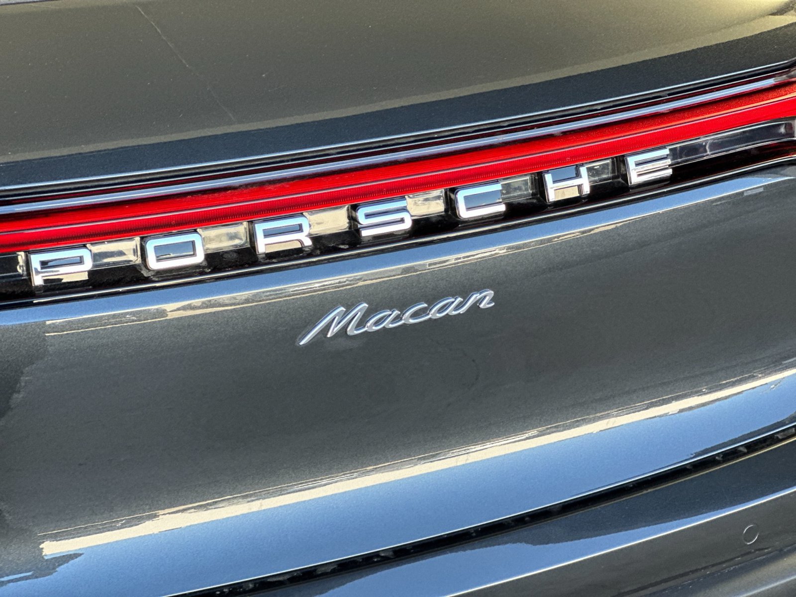 Certified 2026 Porsche Macan AWD/4WD image 33