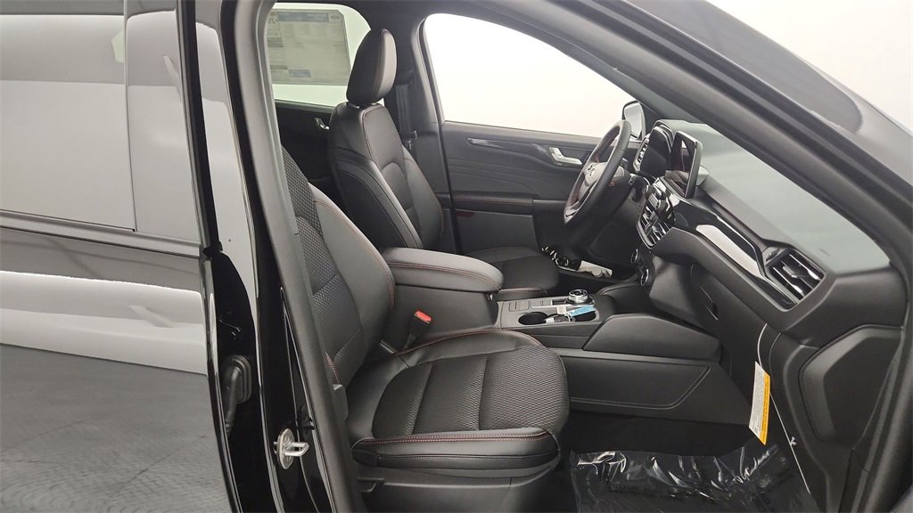 New 2026 Ford Escape ST-Line w/ Cold Weather Package image 29