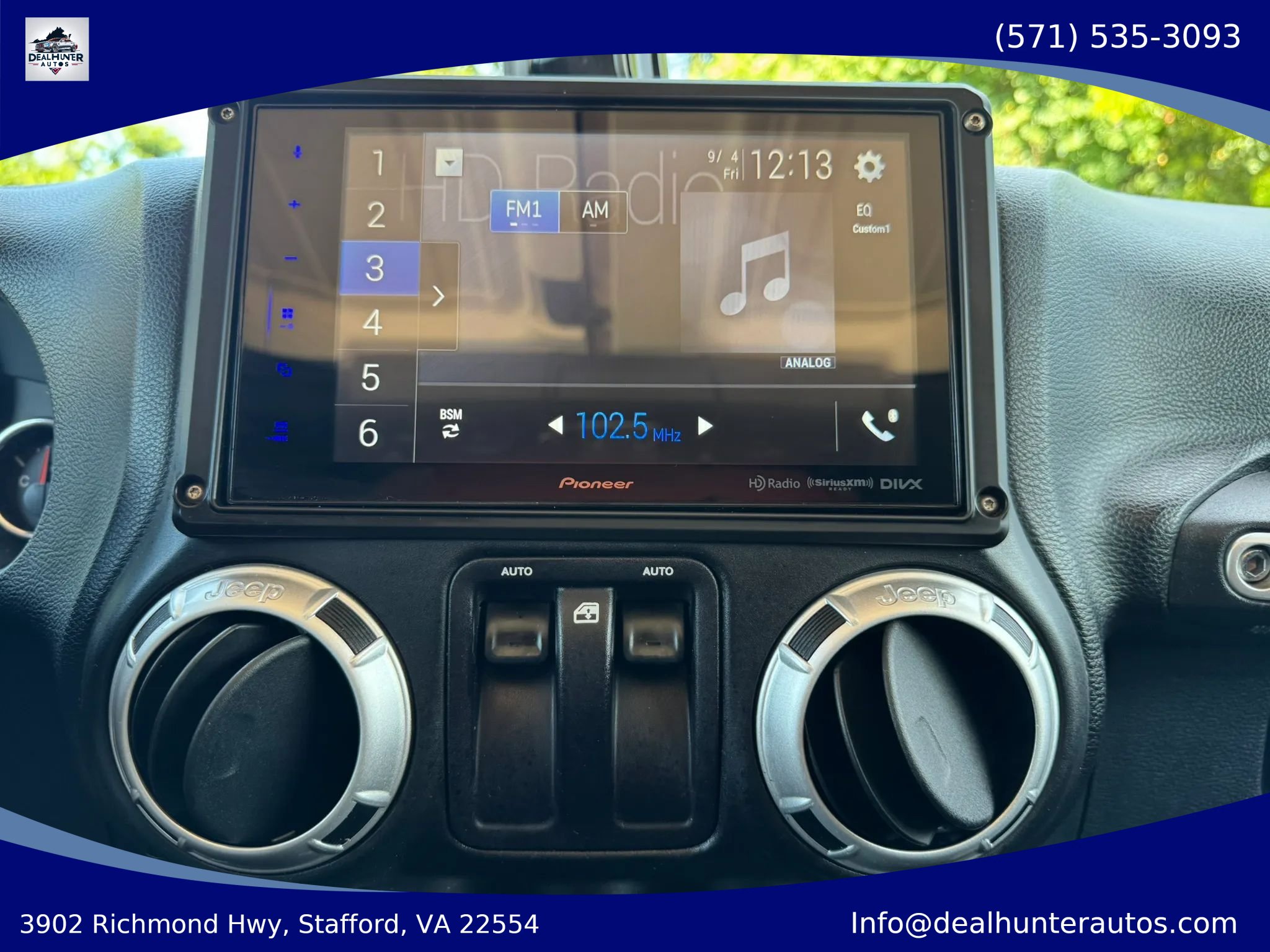 Used 2016 Jeep Wrangler Sahara w/ Connectivity Group AWD/4WD image 25