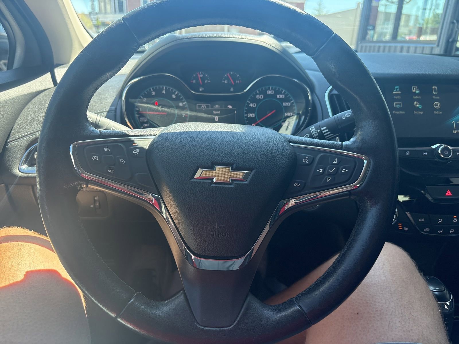 Used 2017 Chevrolet Cruze Premier FWD image 31