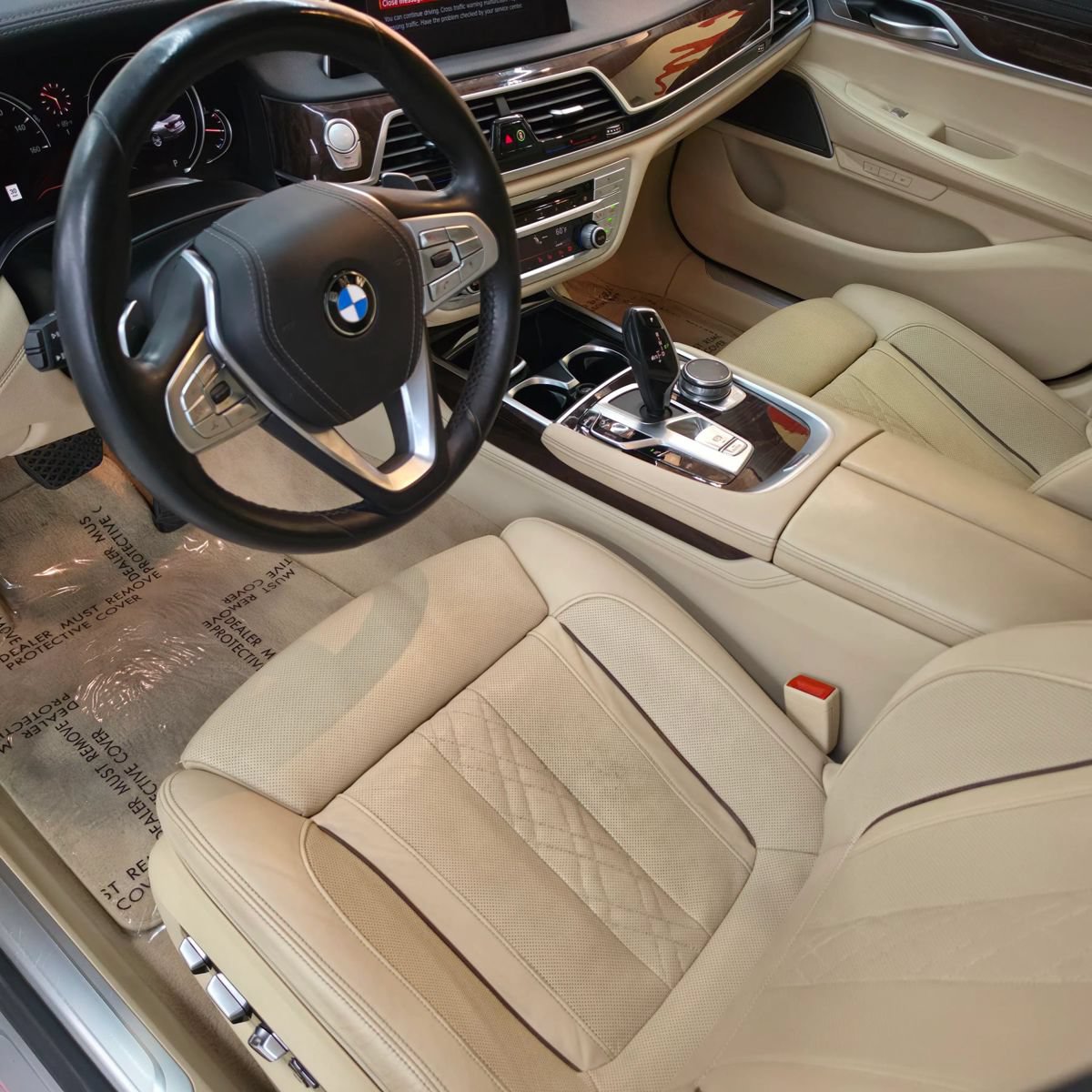 Used 2019 BMW 750i xDrive AWD/4WD image 16