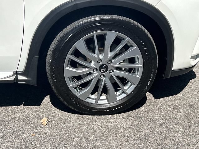 Certified 2025 INFINITI QX50 Luxe AWD/4WD image 9