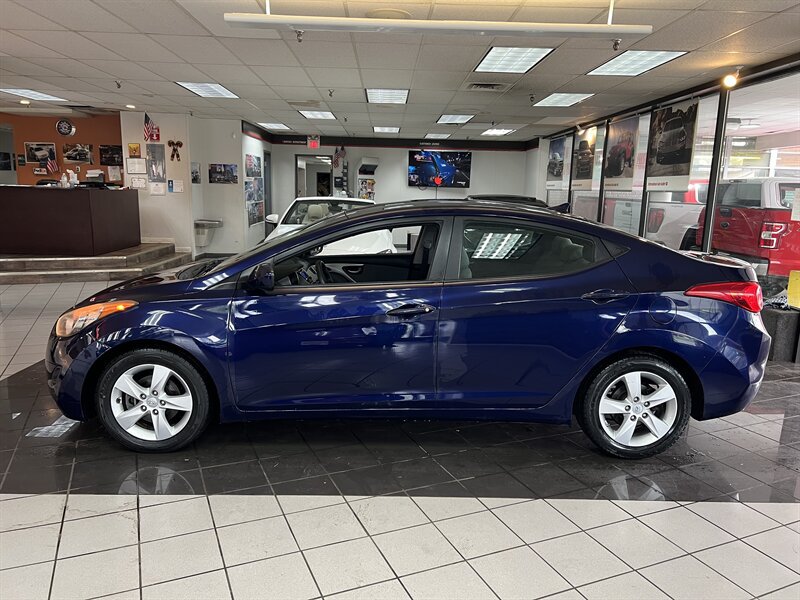 Used 2013 Hyundai Elantra GLS FWD image 2