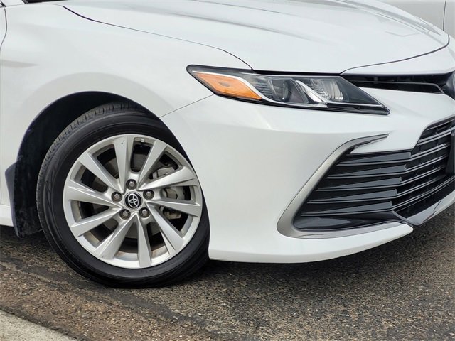 Used 2023 Toyota Camry LE image 9