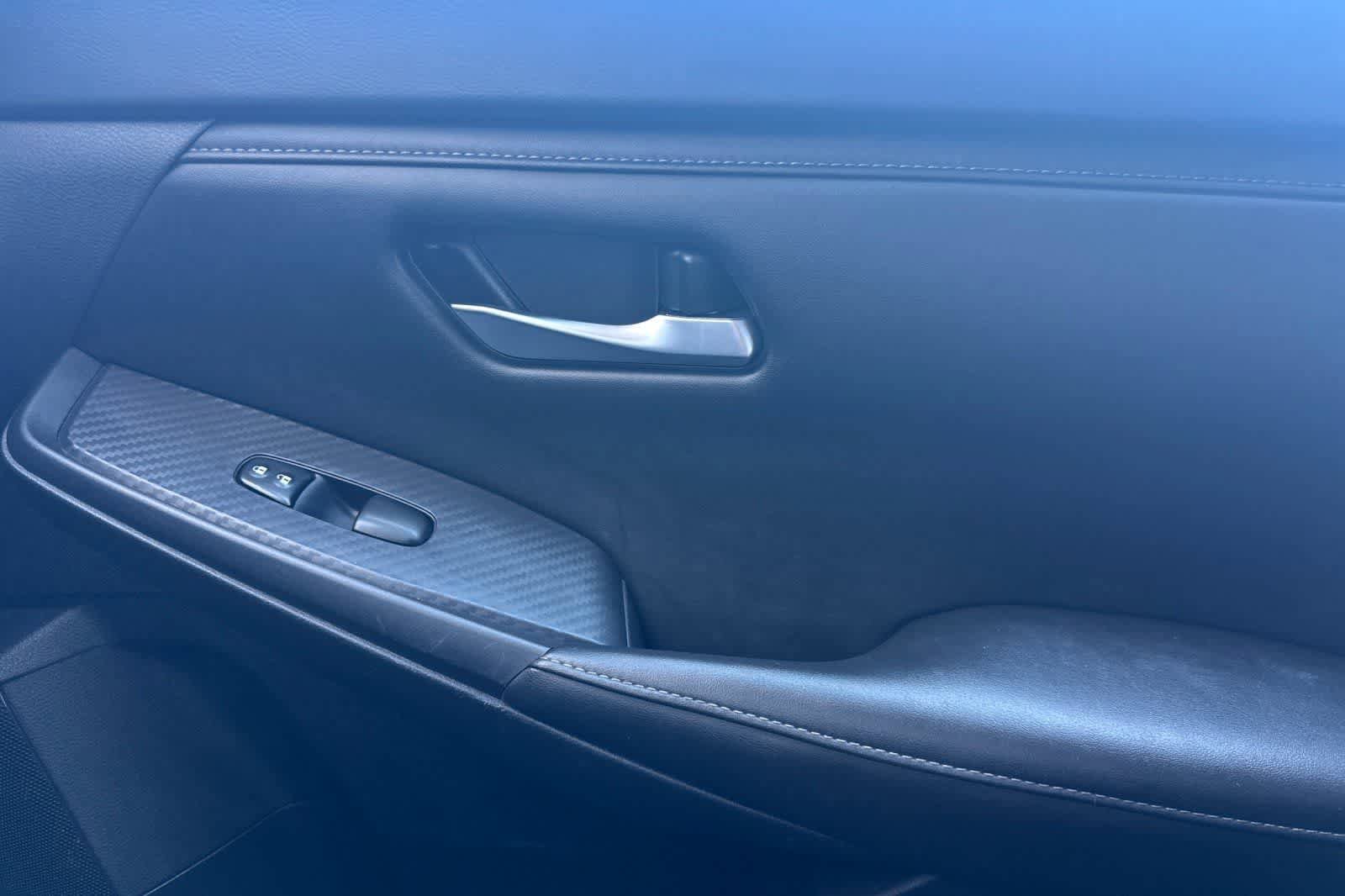 Used 2024 Nissan Sentra SV FWD image 17