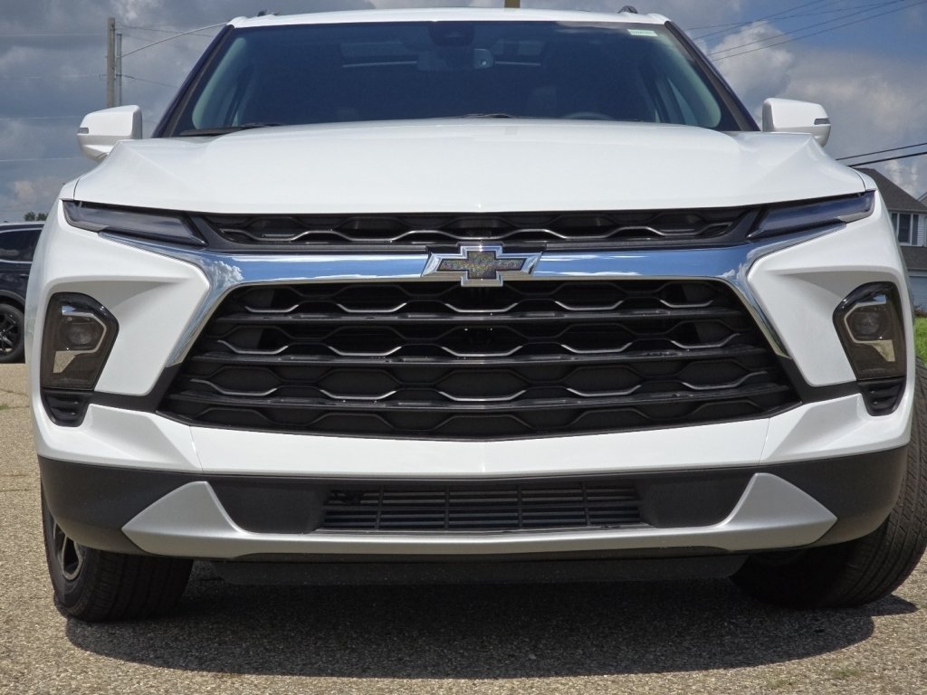 New 2026 Chevrolet Blazer LT w/ LPO, Floor Liner Package AWD/4WD image 8