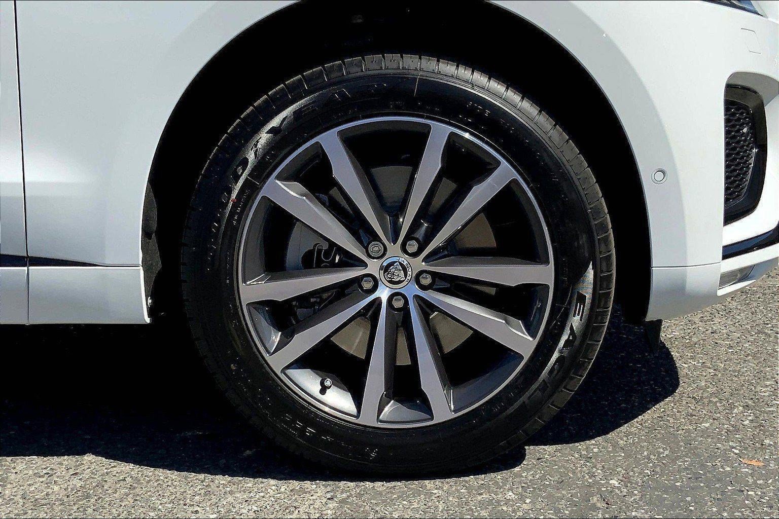 New 2026 Jaguar F-PACE R-Dynamic S AWD/4WD image 6