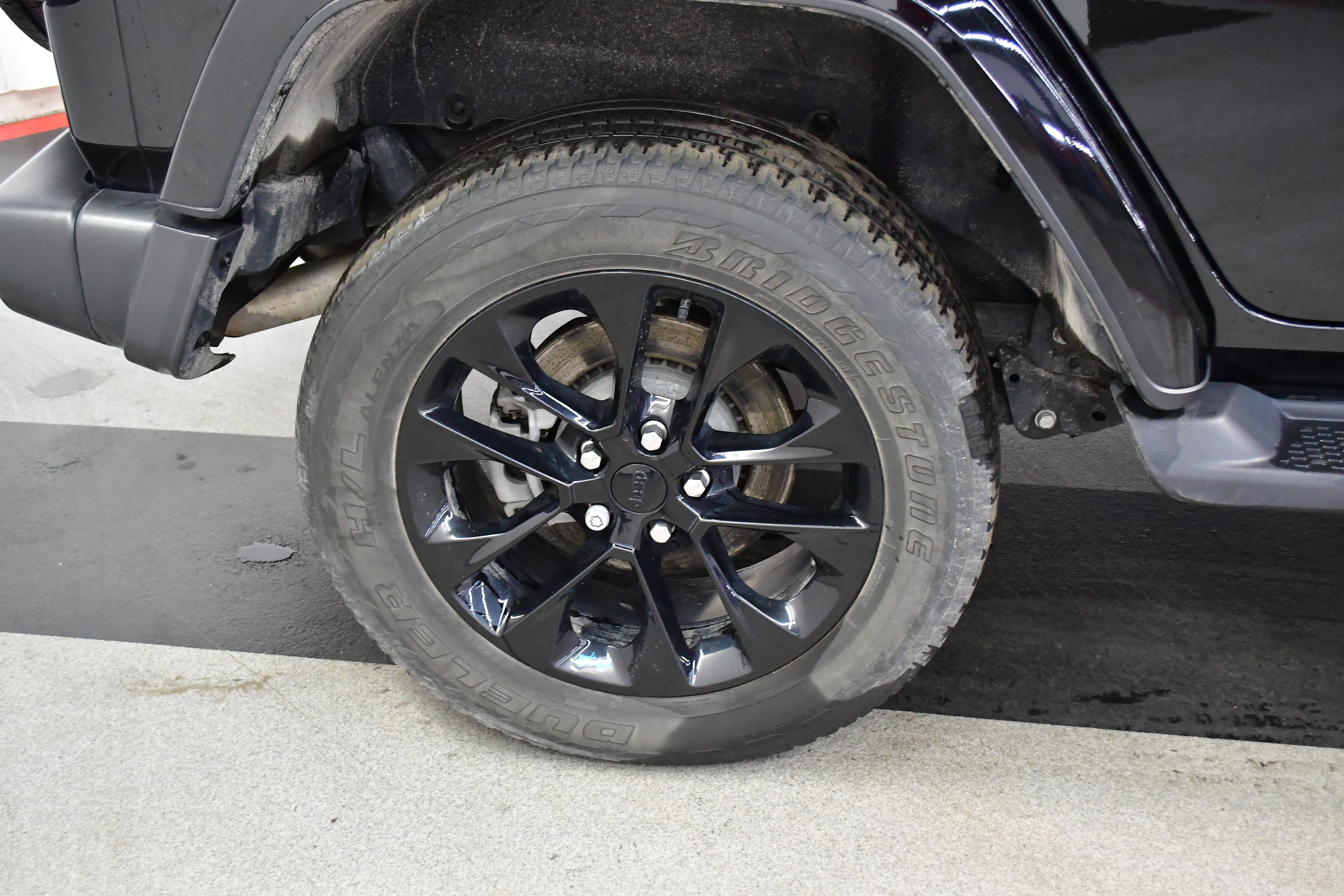 Used 2022 Jeep Wrangler Unlimited Sahara w/ Cold Weather Group image 61