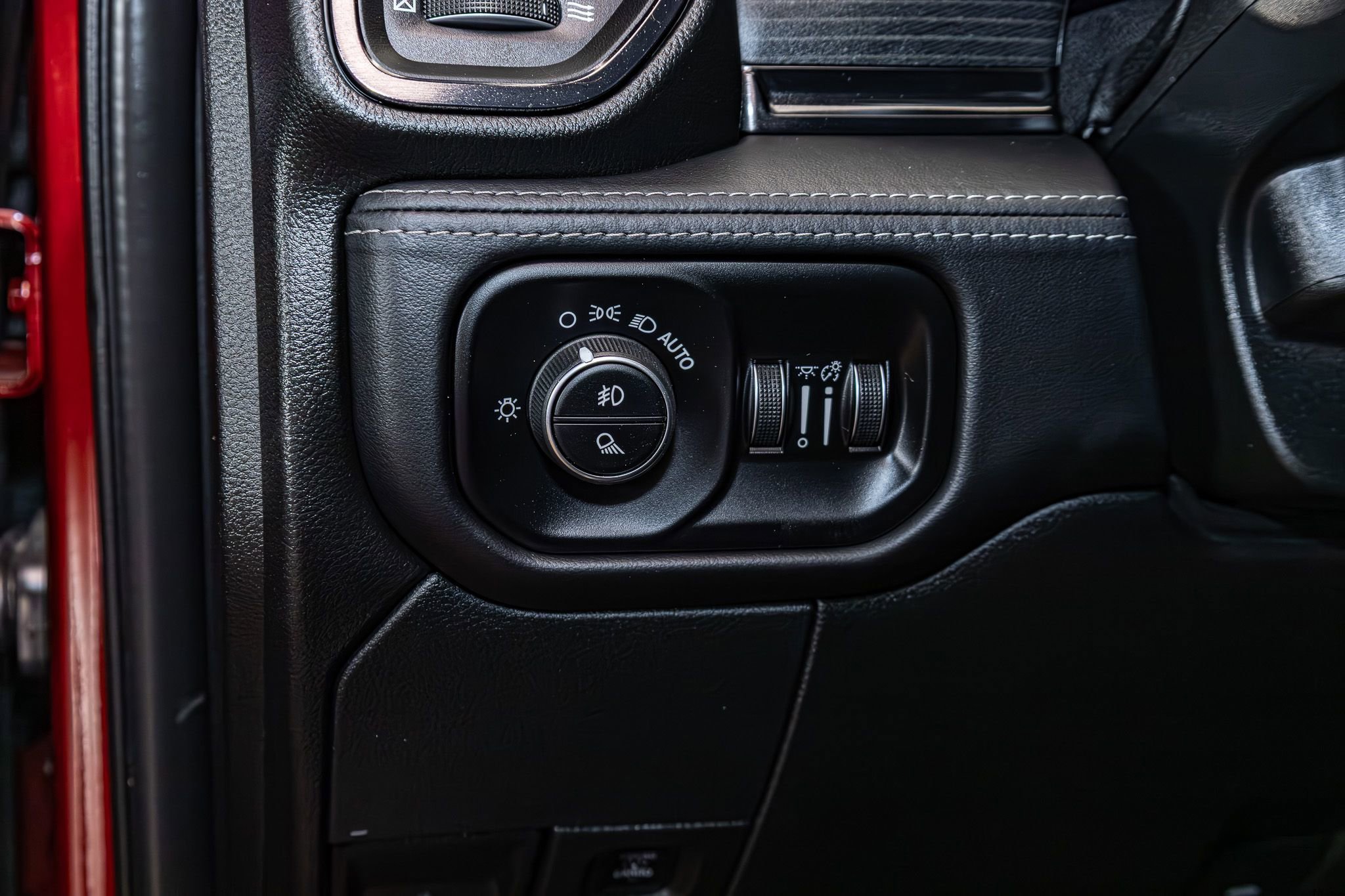 Used 2024 RAM 3500 Limited image 21