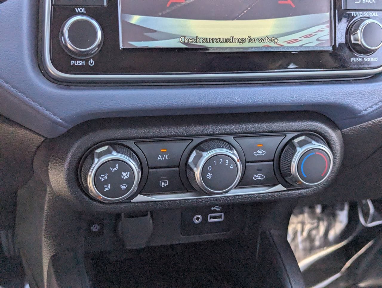 Certified 2023 Nissan Versa SV FWD image 25