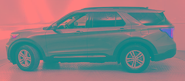 Certified 2023 Ford Explorer XLT image 5