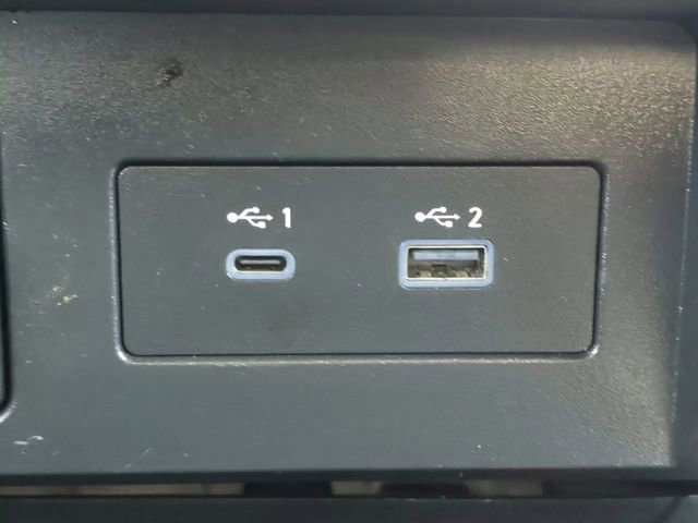 Used 2024 Nissan Titan SV w/ SV Convenience Package image 25