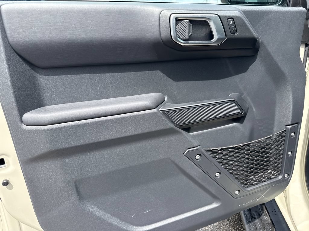 New 2026 Ford Bronco Outer Banks w/ Sasquatch Package AWD/4WD image 18