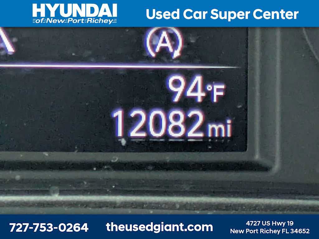 Used 2023 Hyundai Kona SE w/ Cargo Package FWD image 31