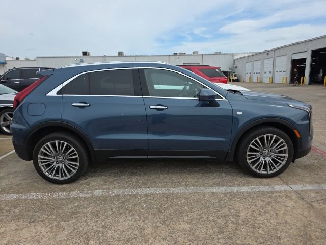 Used 2024 Cadillac XT4 Premium Luxury AWD/4WD image 6