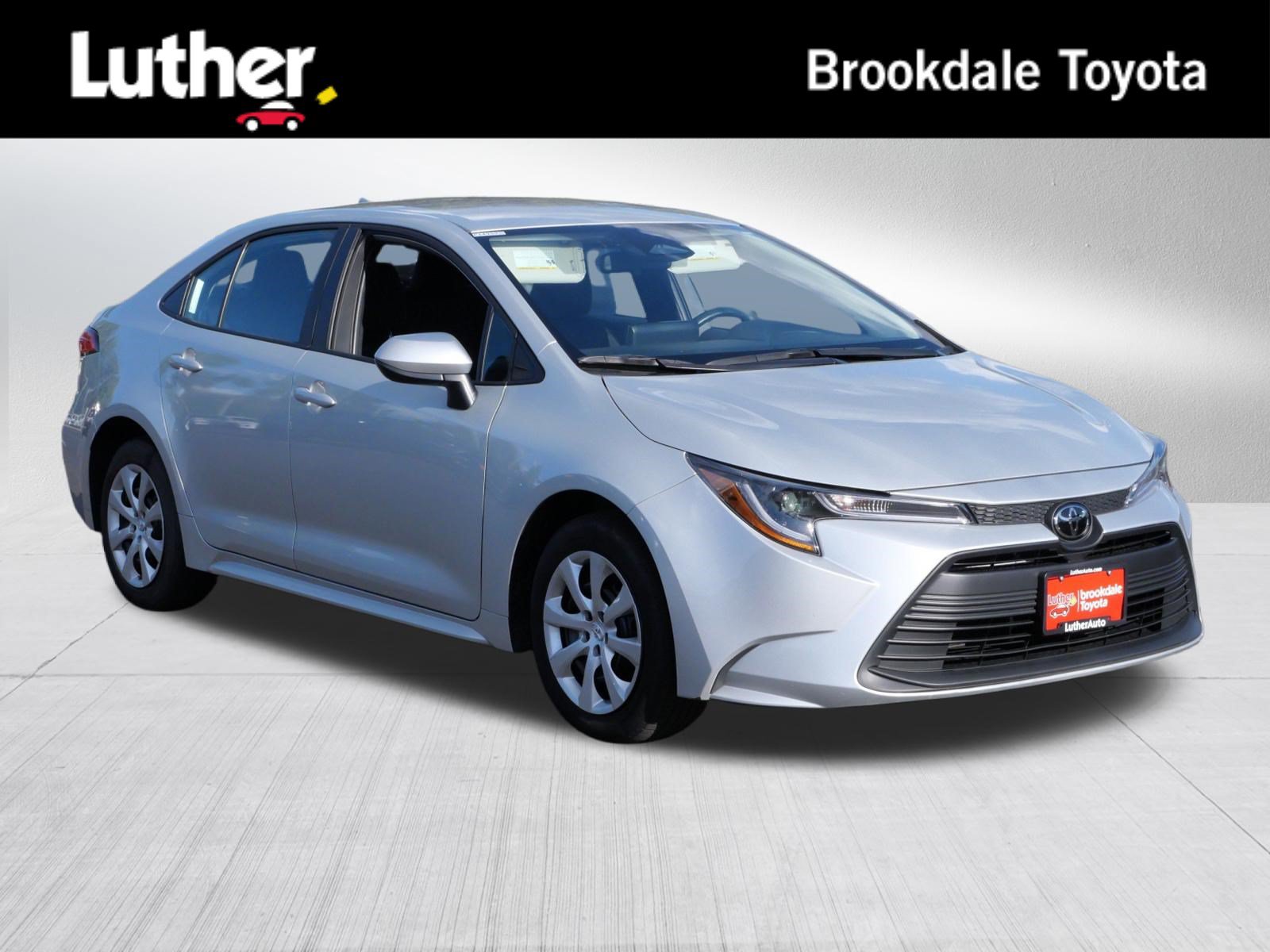 Certified 2025 Toyota Corolla LE FWD image 1