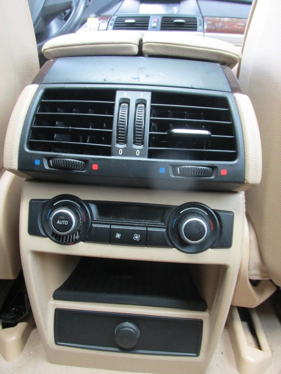 Used 2010 BMW X5 xDrive30i image 16