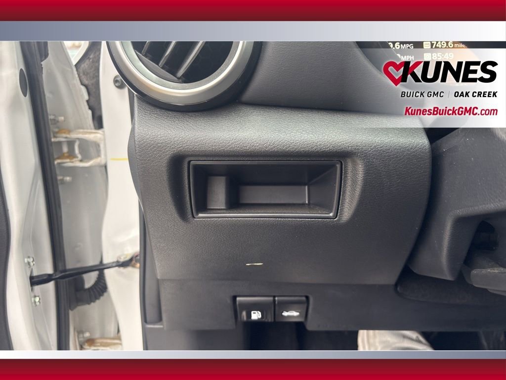 Used 2024 Nissan Versa SR image 15