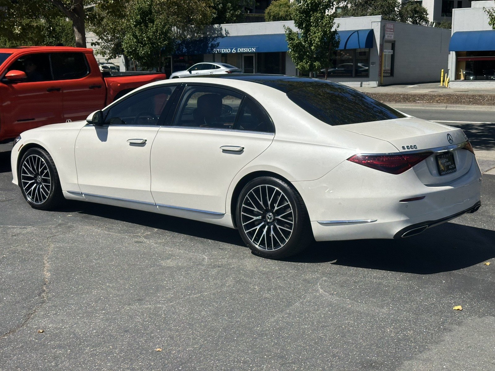 Used 2021 Mercedes-Benz S 580 4MATIC Sedan w/ Warmth & Comfort Package image 12