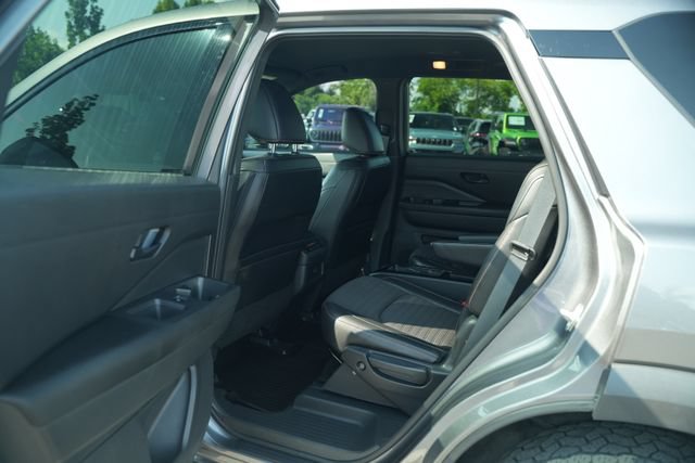 Used 2023 Nissan Pathfinder Rock Creek AWD/4WD image 15