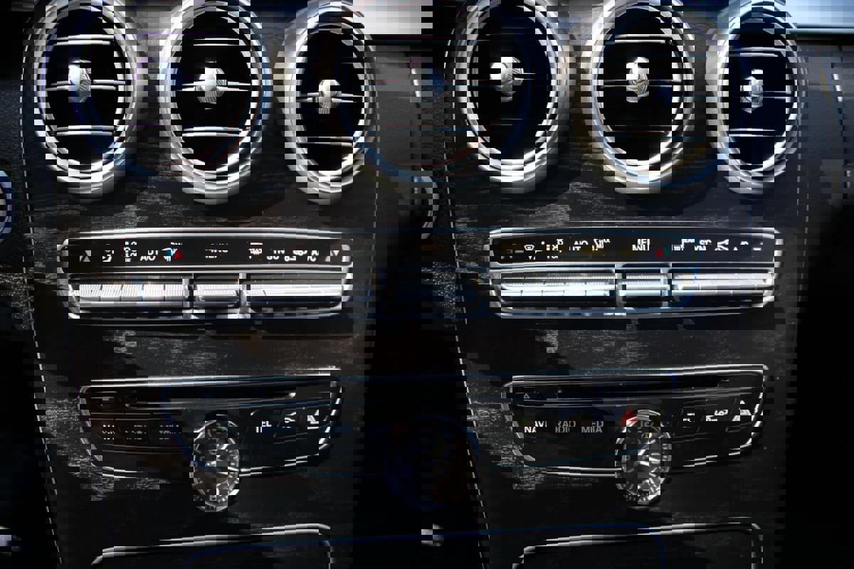 Used 2016 Mercedes-Benz C 450 4MATIC Sedan image 15