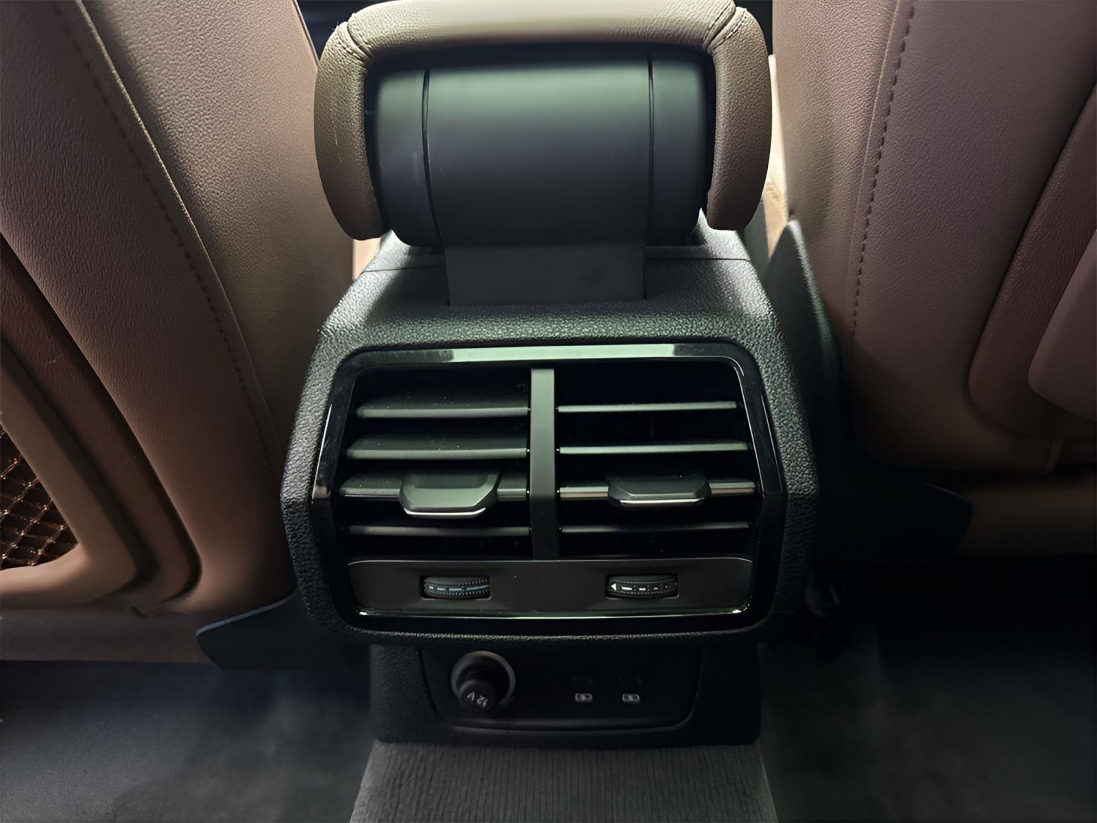 Used 2023 Audi Q3 2.0T Premium Plus w/ Premium Plus Package image 25