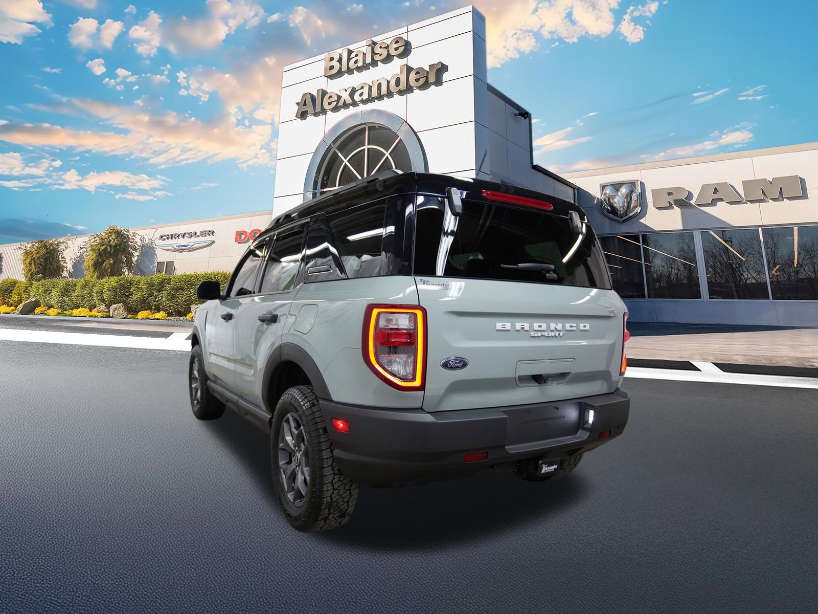 Used 2024 Ford Bronco Sport Badlands image 7