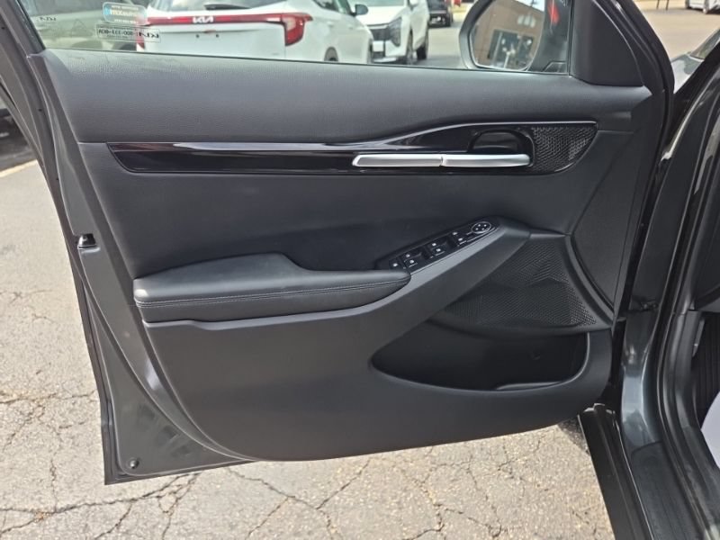 Used 2024 Kia Seltos S AWD/4WD image 21