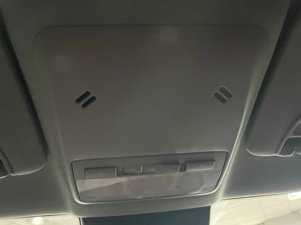 Used 2020 Chevrolet Trax LT image 38