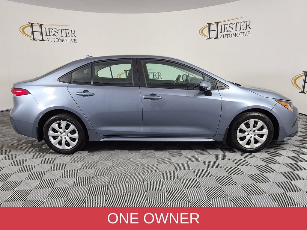 Used 2026 Toyota Corolla LE FWD image 3